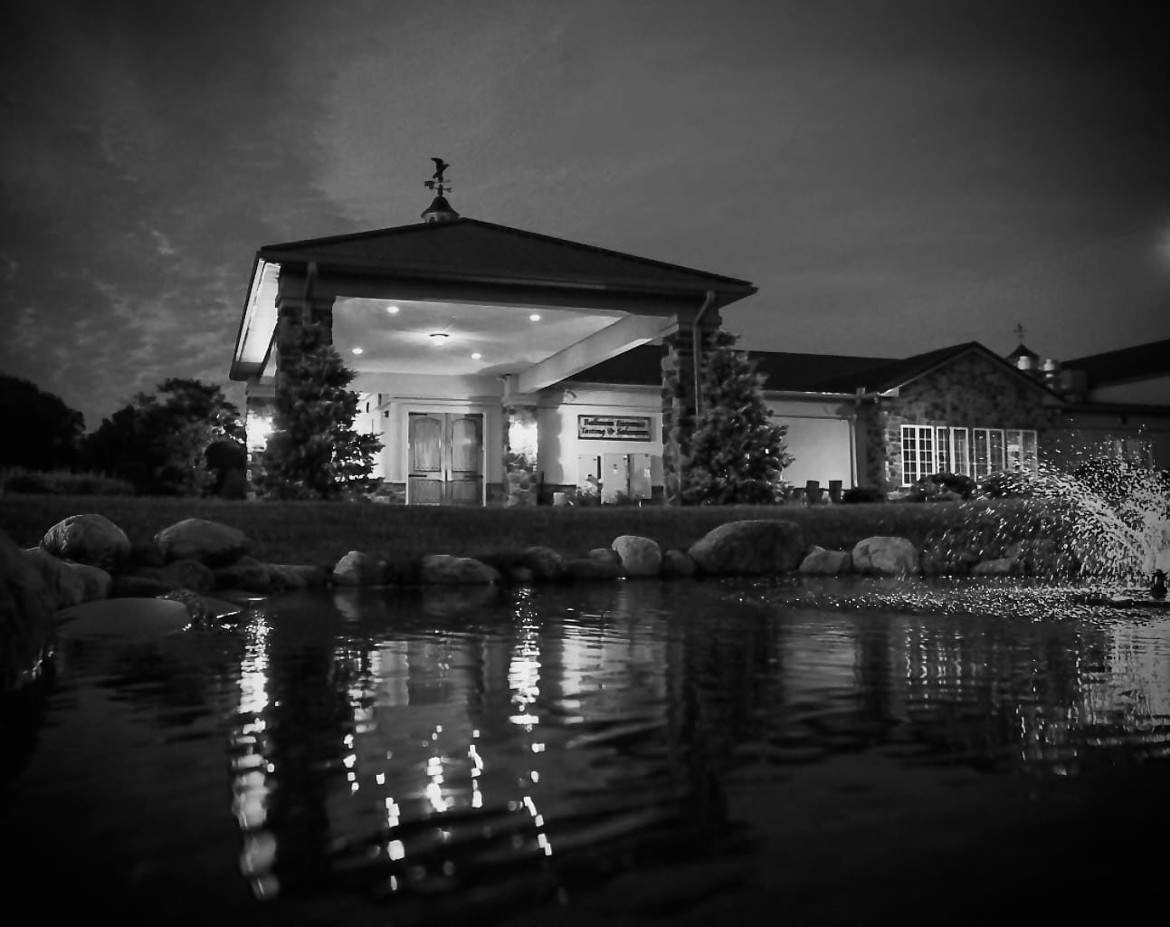 Vineyard Estates South Jersey Wedding Venue | Entrance to Ballroom